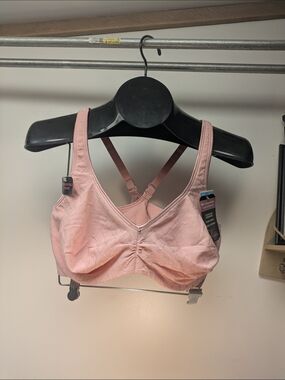 42C Olga Bra No Compromise 2 ply Comfort Cushioned Underwire Convert Stps NWD